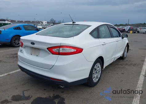 2014 Ford Fusion S z USA, uszkodzony, nr VIN 1FA6P0G77E5364330